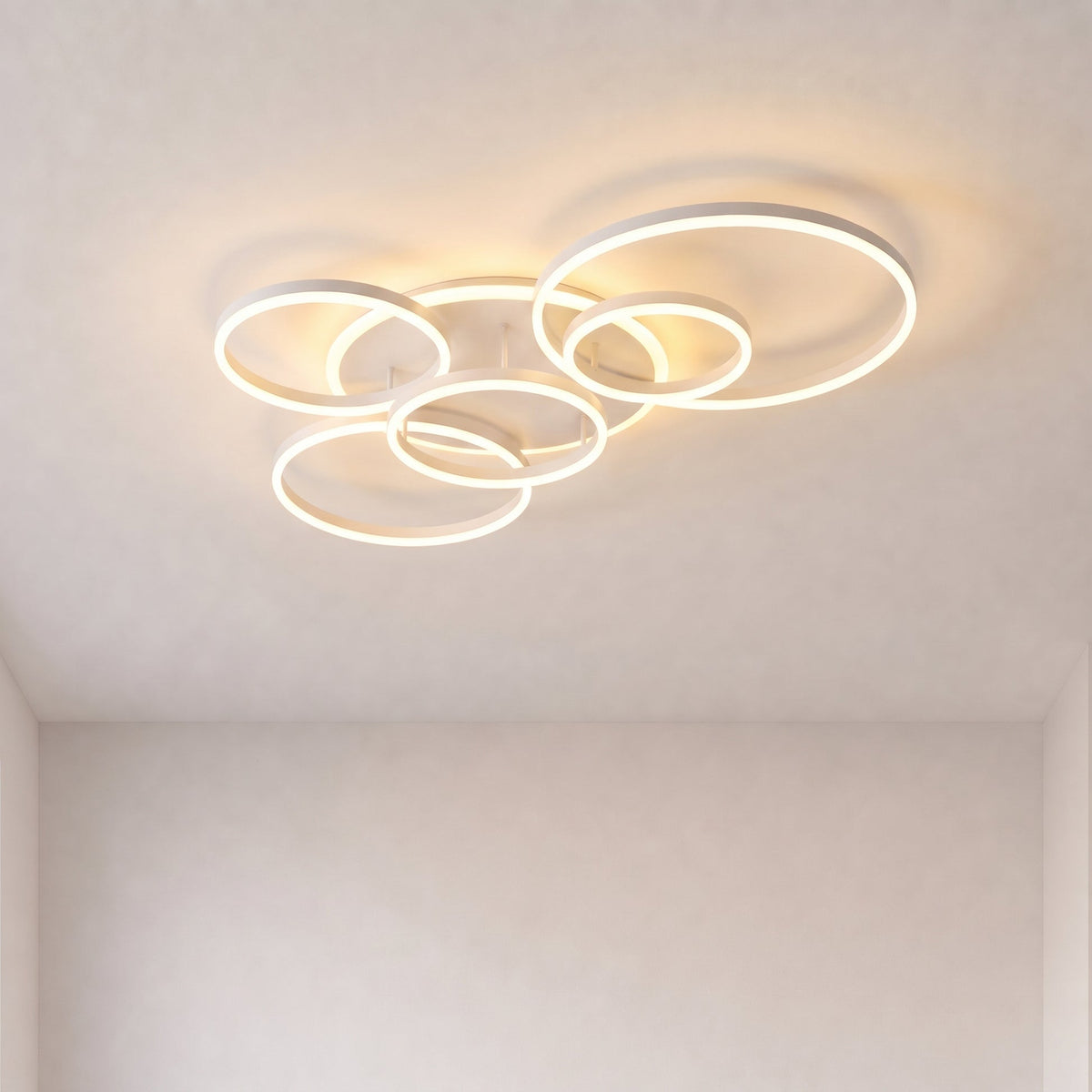 Interlocking LED Ring Ceiling Light – Geometric Ceiling Lighting