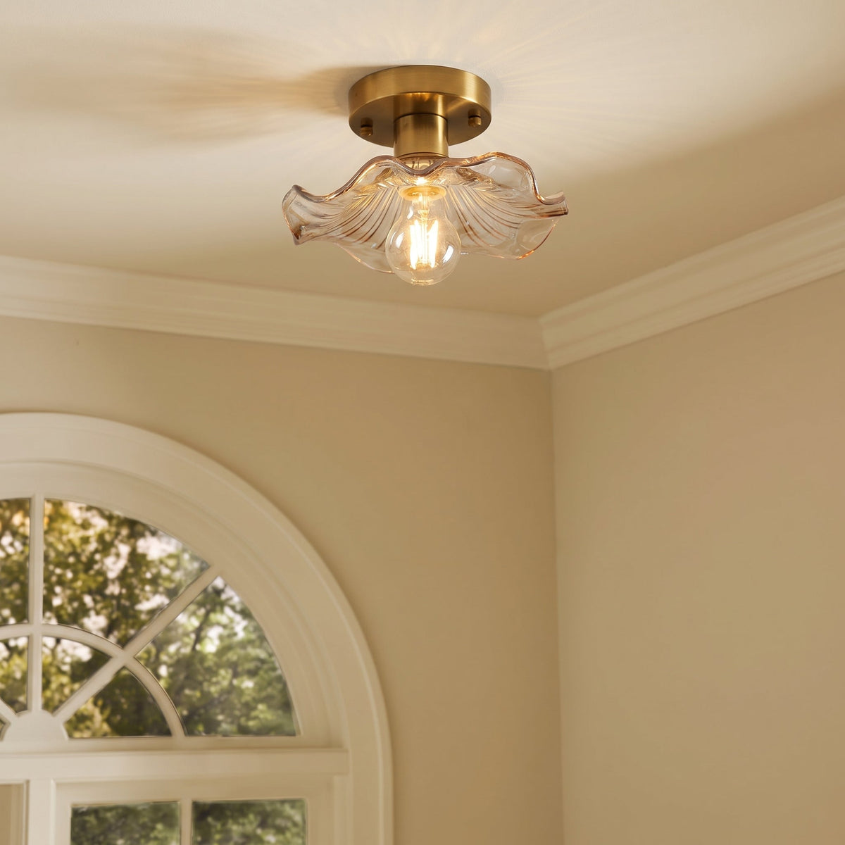 Hibiscus Ceiling Light – Elegant Floral Glass Lighting