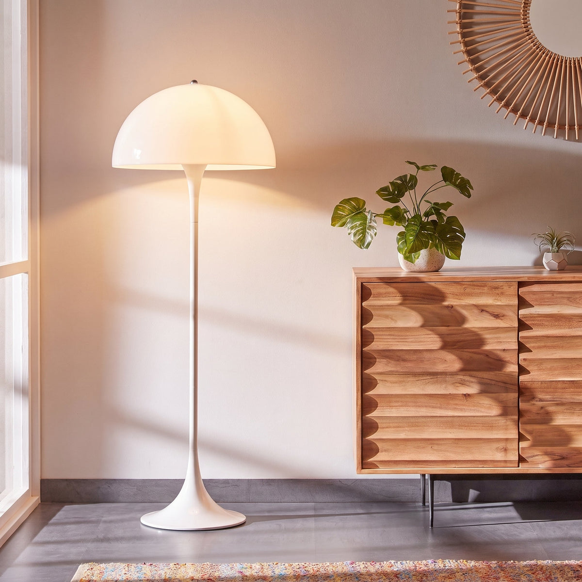 Modern Mushroom Floor Lamp – Minimalist Dome-Shaped LED Lighting