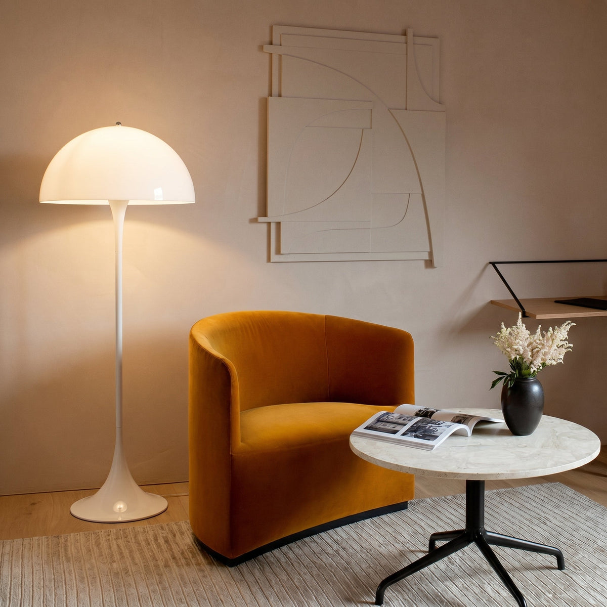 Modern Mushroom Floor Lamp – Minimalist Dome-Shaped LED Lighting