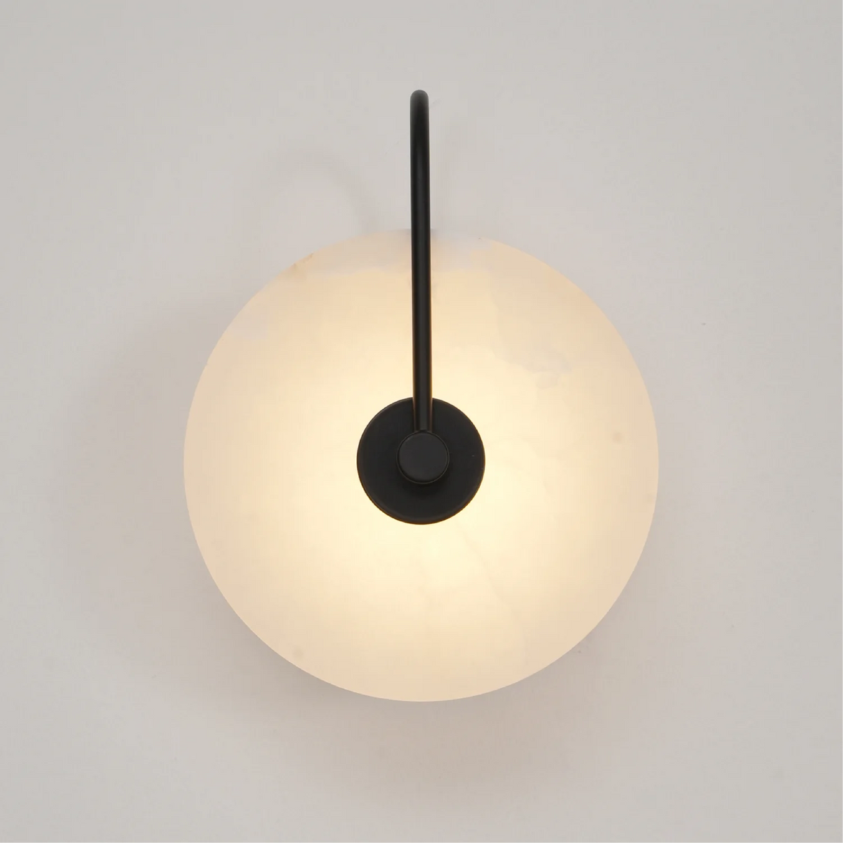 Alab Marble LED Wall Lamp – Elegant Alabaster Wall Lighting