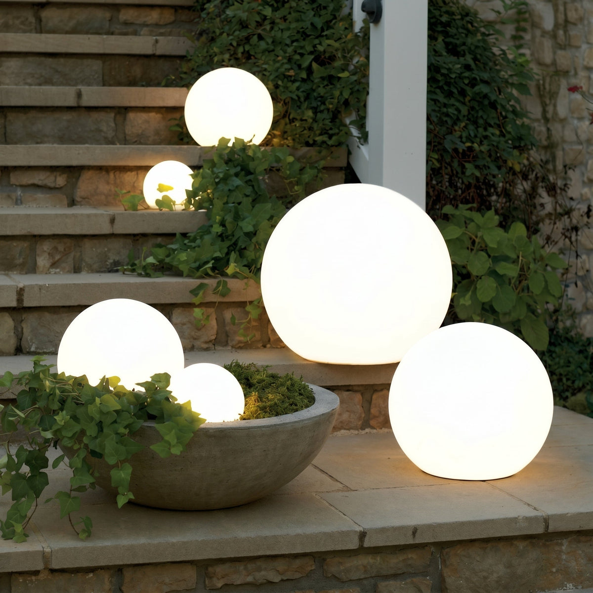 LED Garden Sphere Light – Waterproof Outdoor Globe Lighting