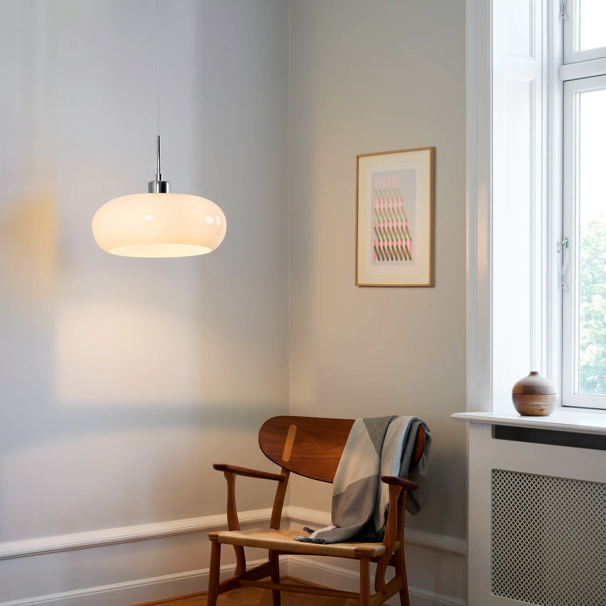 Bauhaus Style Pendant Light – Retro Modern Glass Lighting