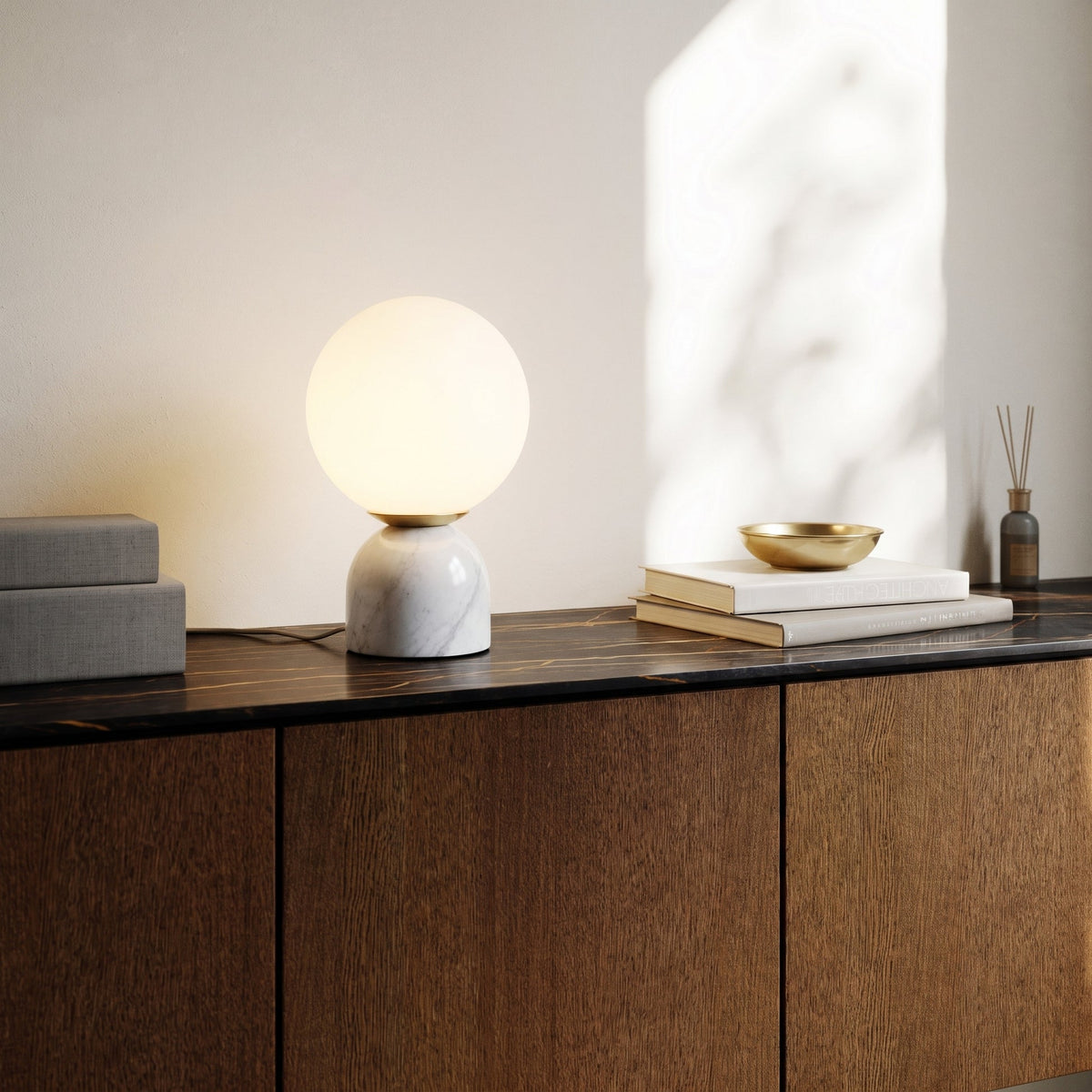 Marble Globe Table Lamp – Minimalist Glass Lighting