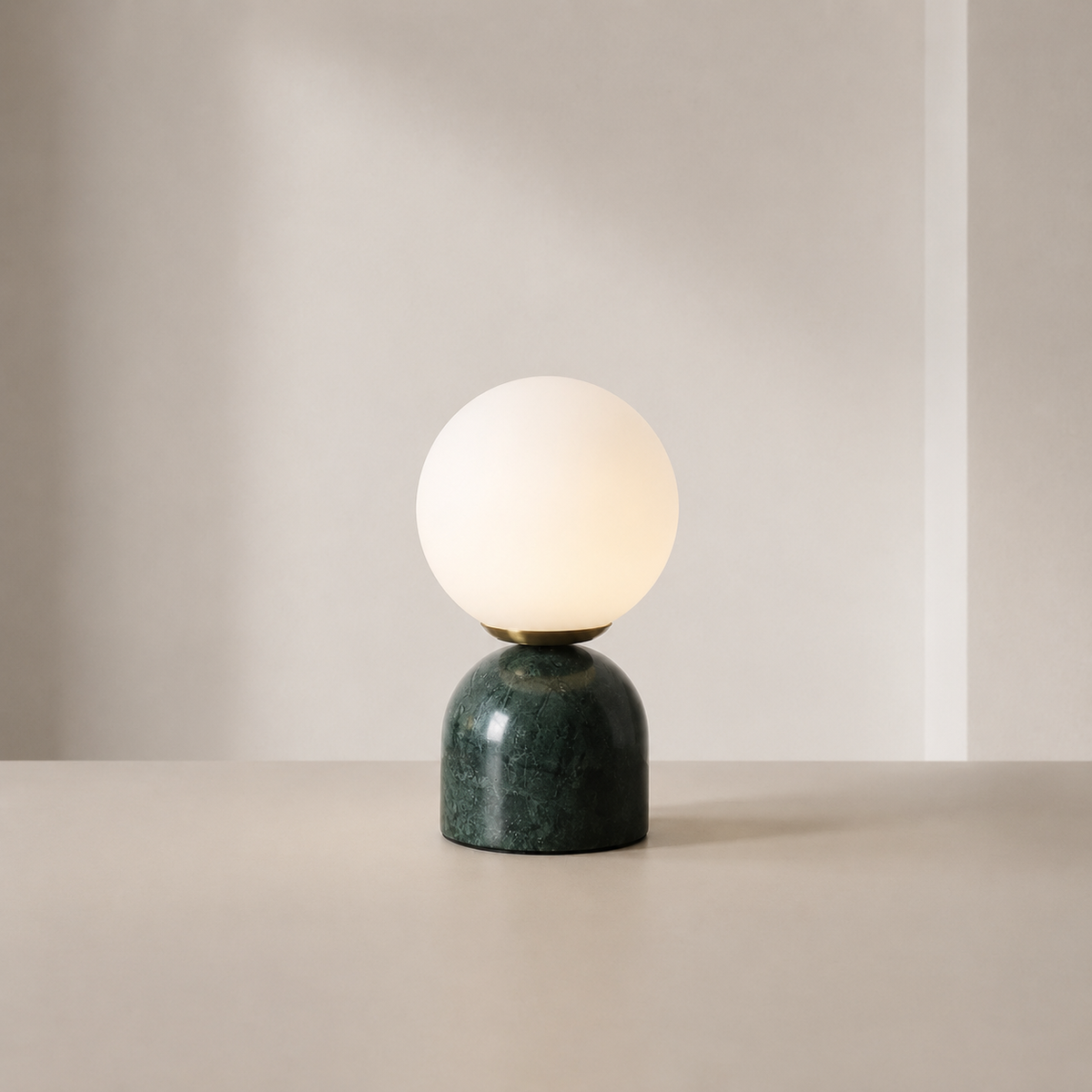 Hindsa Table Lamp – Elegant Marble and Glass Globe Lighting