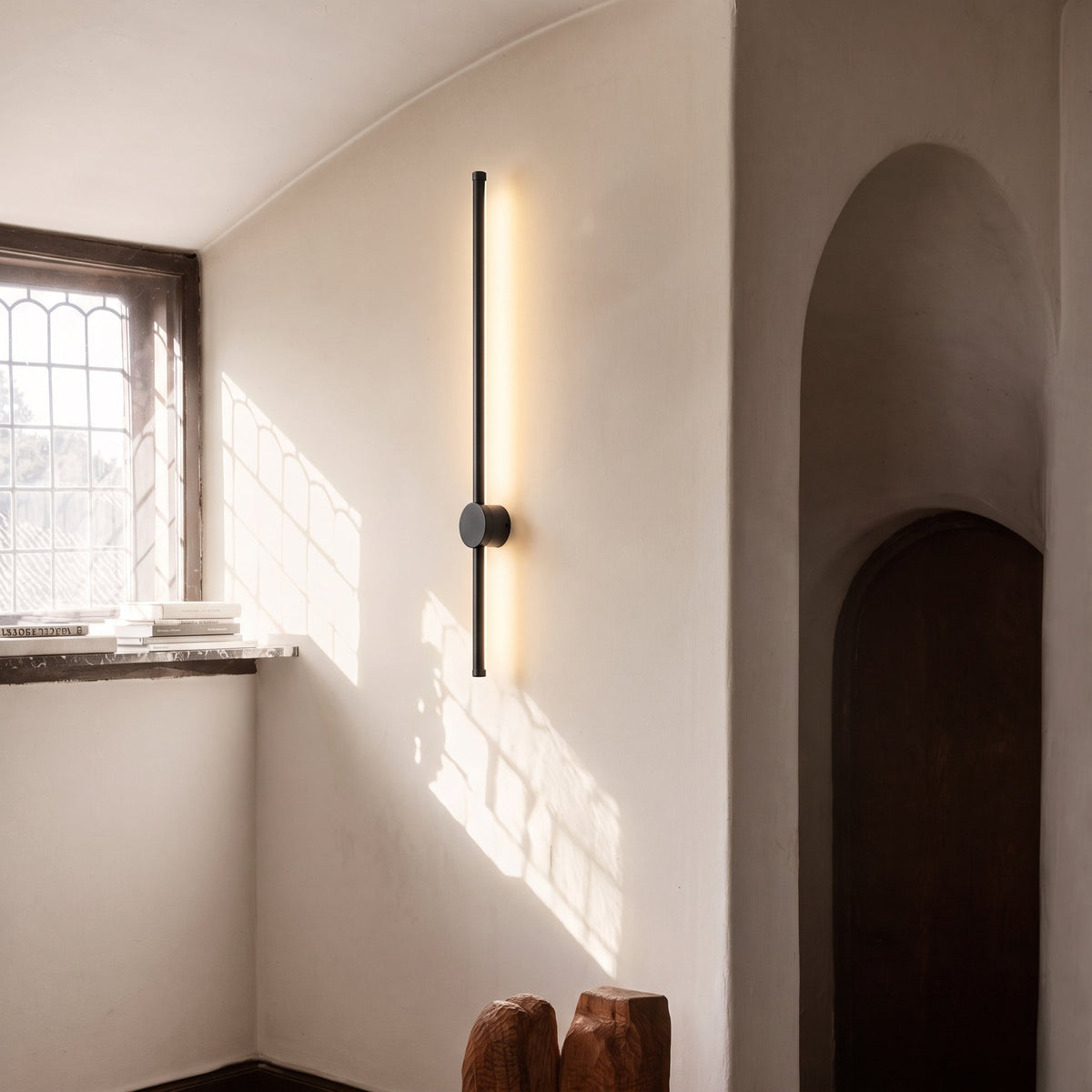 Vertical Linear LED Wall Light – Minimalist Accent Lighting