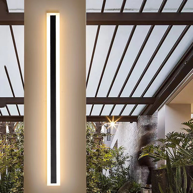 Outdoor LED Wall Light – Modern Linear Exterior Lighting