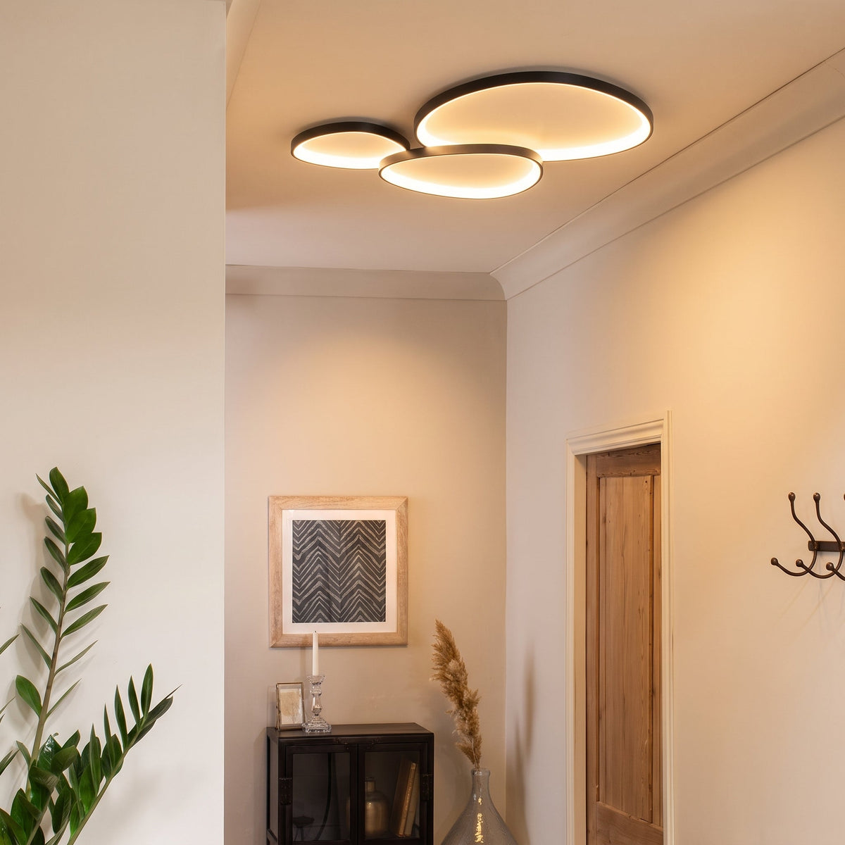 Modern Circular LED Ceiling Light – Contemporary Geometric Lighting