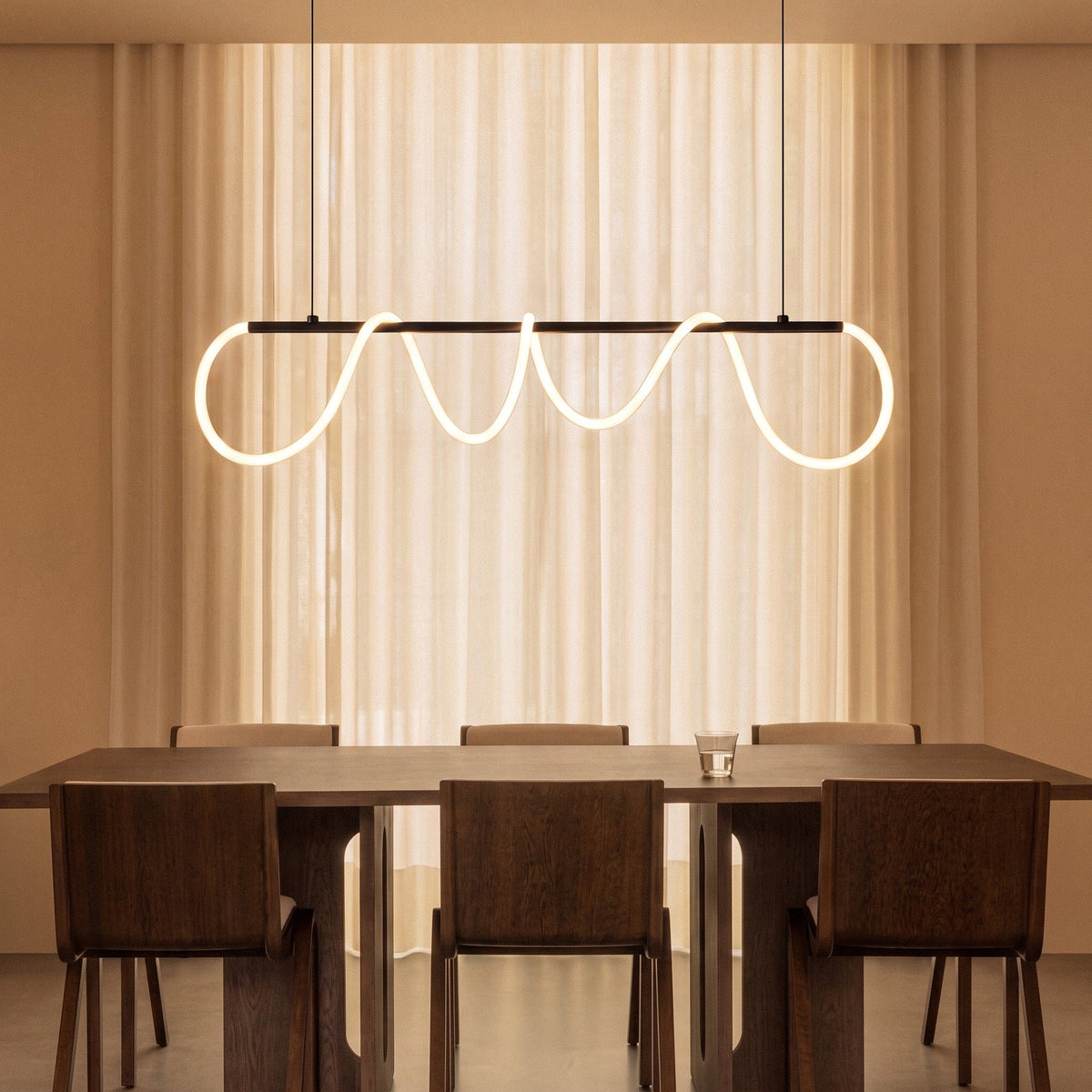 Wave Linear LED Pendant Light – Sculptural Hanging Lighting