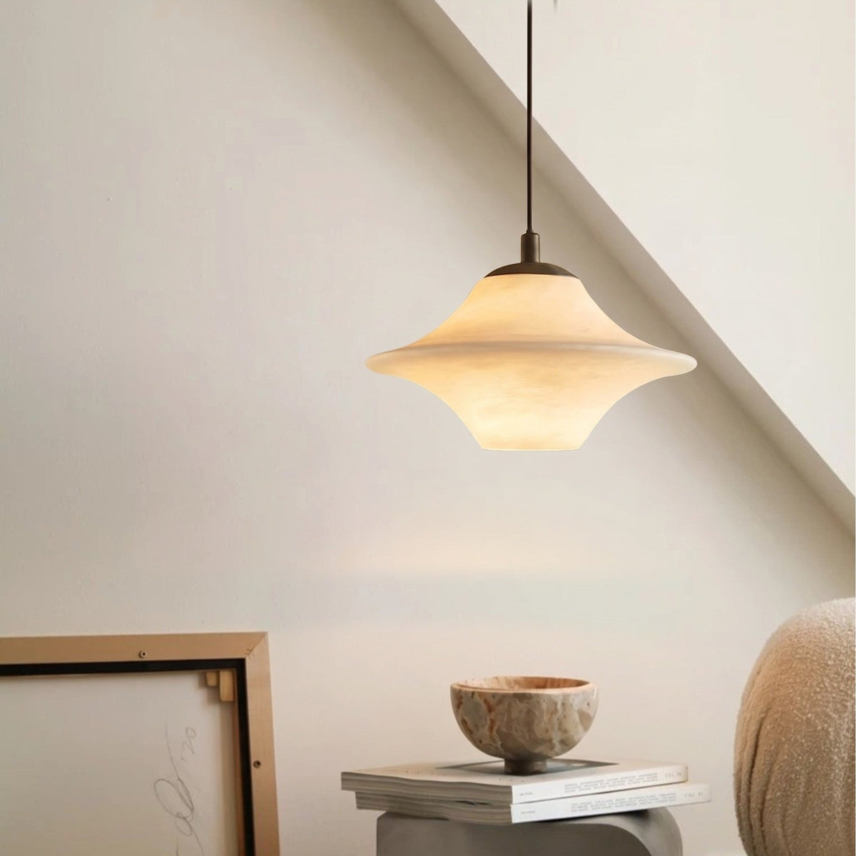 Sculptural Alabaster Pendant Light – Natural Stone Lighting