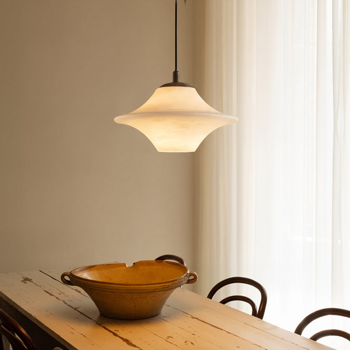 Sculptural Alabaster Pendant Light – Natural Stone Lighting