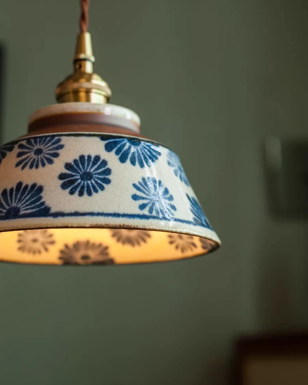Vintage Ceramic Pendant Light – Floral Pattern Hanging Lighting